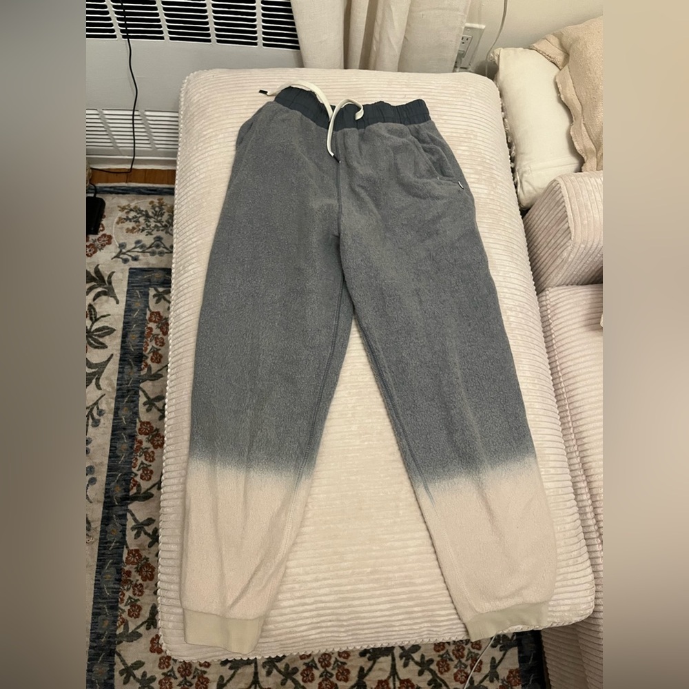 Feat by Helen owen sweatpants